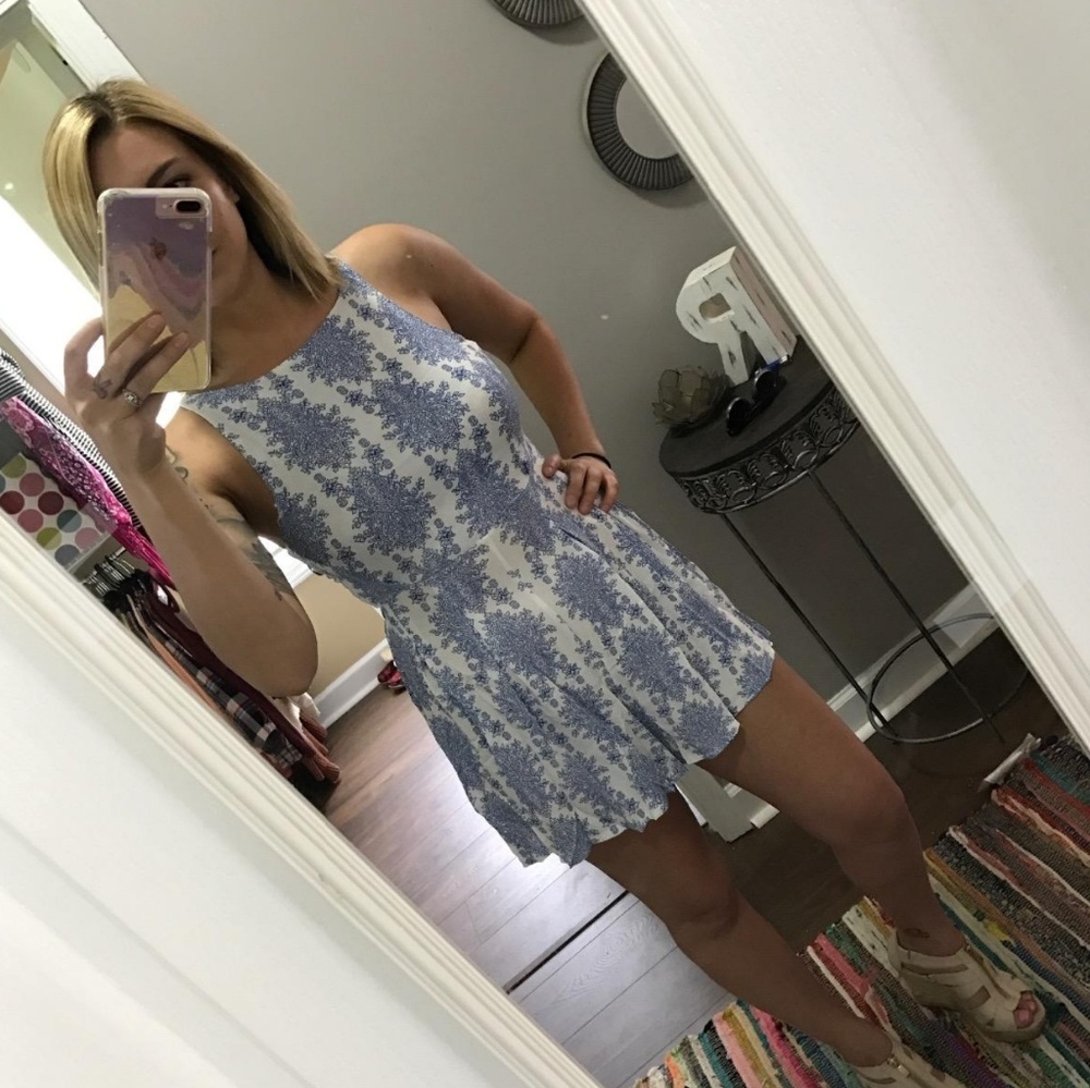 🆕 Floral Romper - Picture 7 of 8